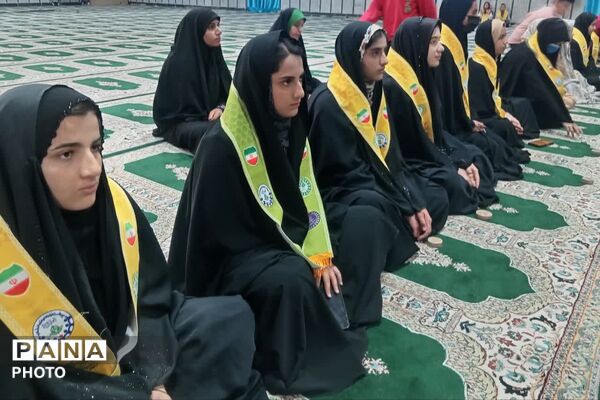 حضور پرشور فرهنگیان و دانش آموزان پیشتاز در نماز جمعه‌‌ بخش دیشموک