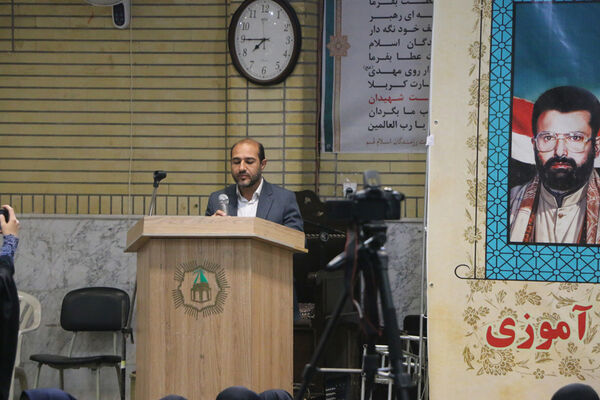 اعزام نخستین گروه از دانش‌آموزان ناحیه 4 قم به اردوی راهیان نور