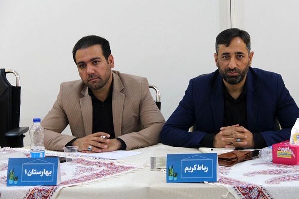 تبیین سیاست‌های ساماندهی منابع انسانی معاونت پرورشی و فرهنگی شهرستان‌های استان تهران در سال تحصیلی ۱۴۰۴-۱۴۰۳