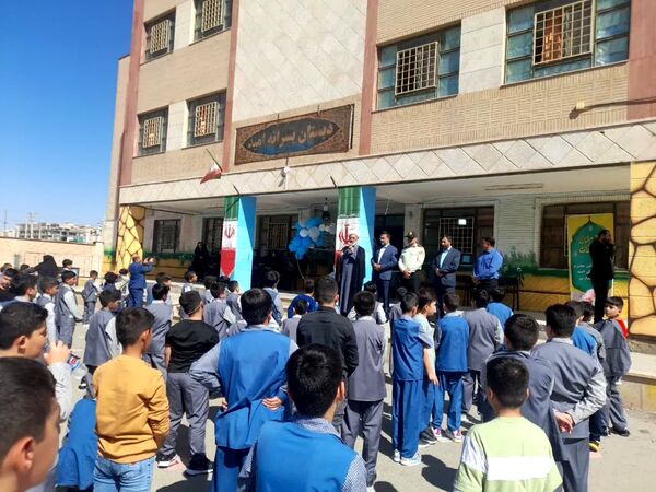 برگزاری مراسم بازگشایی مدارس در دبستان امید پرند و دبیرستان دخترانه شاهد رباط‌کریم