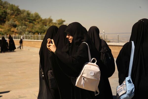 دختران قرآنی سمپاد ایران بر فراز بام تبریز