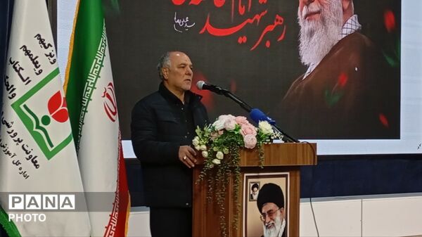 قلب فرهنگیان در ماتم امام قائد شهید
