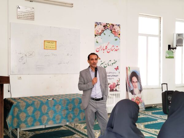 برگزاری کارگاه آموزش خانواده در کاشمر