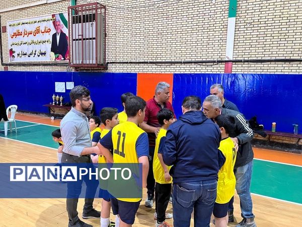 برگزاری مسابقات والیبال دانش‌آموزی مقطع ابتدایی