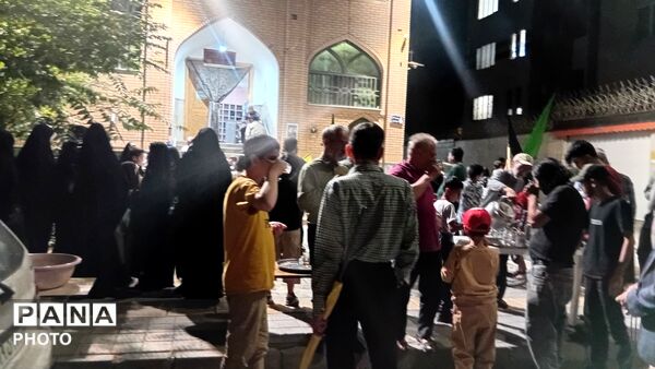 شب نود و هشتم شکوه حضور مردم در پیاده‌روی معنوی قاسم‌آباد