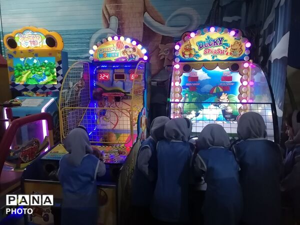 اردو تفریحی دانش آموزان مدرسه ناهید نخودی 