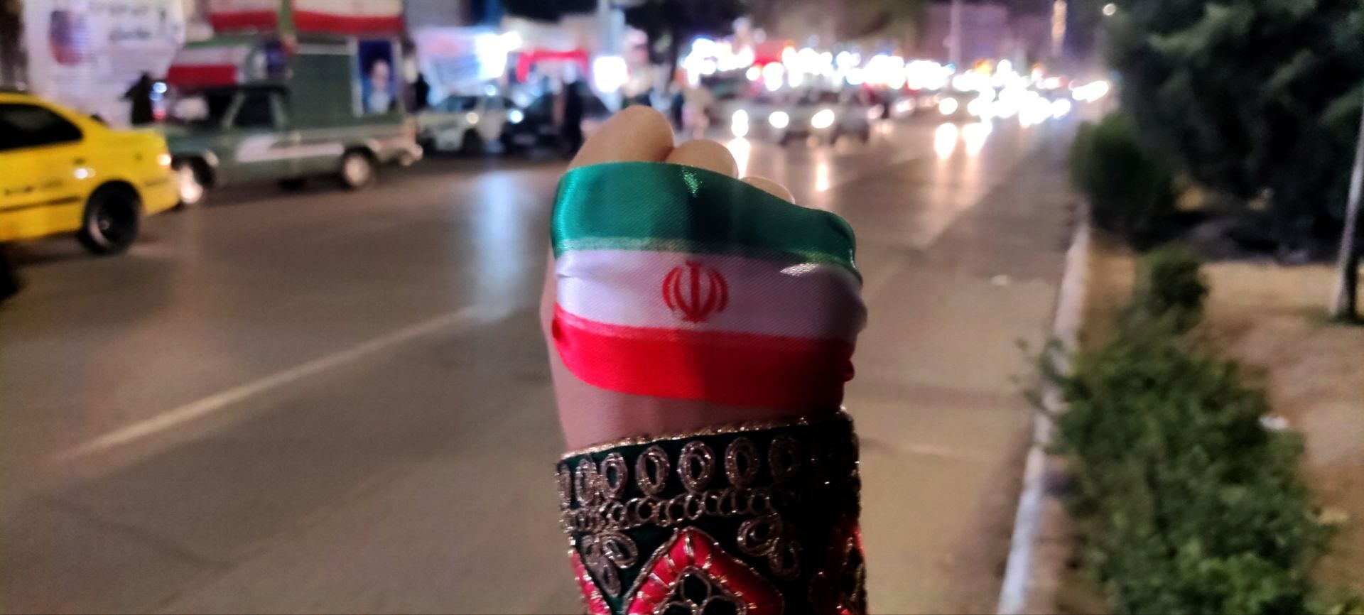  رژه‌ خودرویی در بلوار فضل نیشابور