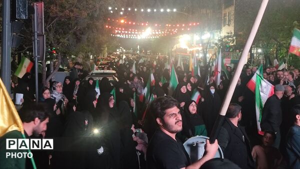 اجتماع مساجد منطقه ۱۰ تهران و بزرگداشت شهدای مدافع جمهوری اسلامی ایران 
