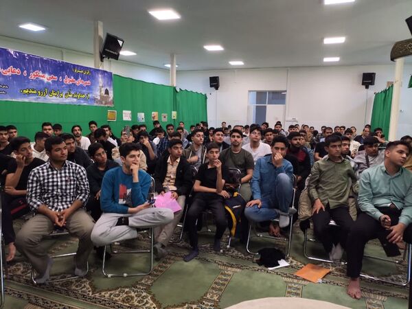 دوره آموزشی برای دانش‌آموزان اعزامی به حج عمره در یزد