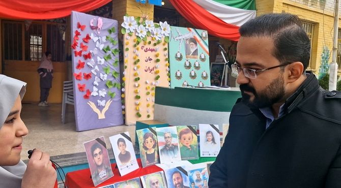 طلوع فجر در مدرسه شهدای راه‌آهن؛ گرامی داشت روز های انقلاب