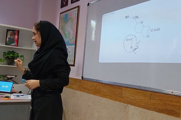 برگزاری جشنواره تدریس برتر در ناحیه 2 بهارستان
