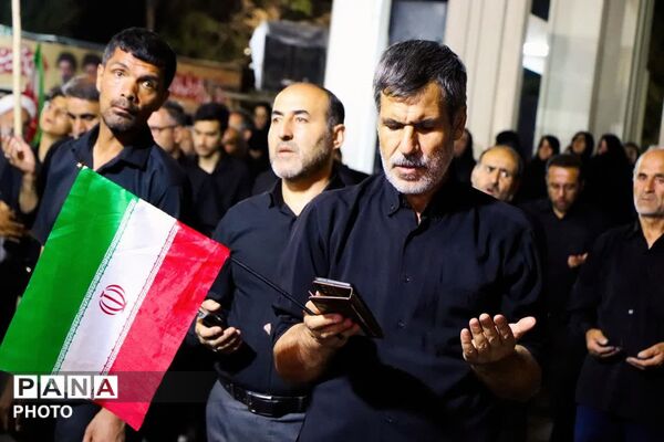 مردم ولایتمدار بناب با حضور با شکوه در تجمعات شبانه در تجدید بیعت با رهبر معظم انقلاب، وحدت ملی را به نمایش گذاشتند.