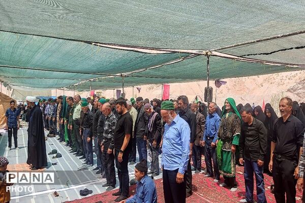 پخت حلیم در روز اربعین حسینی شهر بار نیشابور