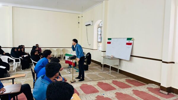 کارگاه تخصصی مشاوره تحصیلی برای دانش‌آموزان پایه دوازدهم در سندرک