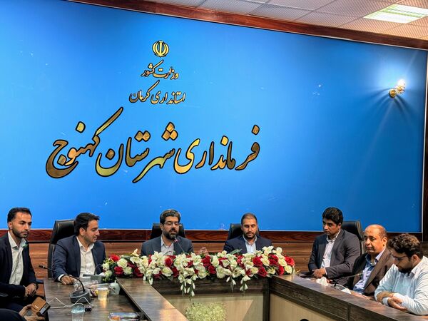 نشست هم‌اندیشی جوانان در شهرستان‌های فاریاب و کهنوج