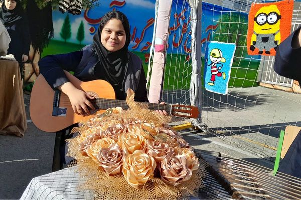 بازارچه کارآفرینی در دبیرستان حجاب