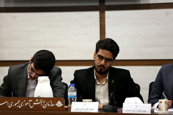 نشست اعضای کارگروه تدوین سند دوازدهمین دوره مجلس دانش‌آموزی جمهوری اسلامی ایران 