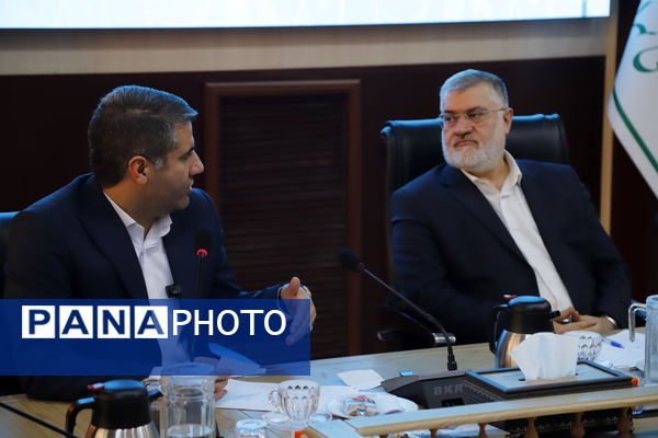 آغاز به‌کار نشست مشترک مدیران مناطق با استاندار تهران 