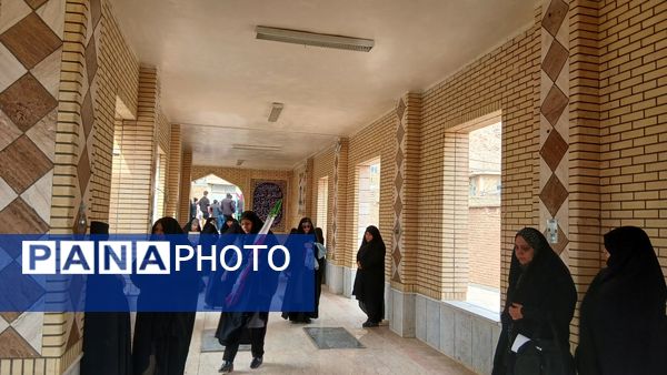 حضور پرشور اهالی روستای سرتشنیز در راهپیمایی ۲۲بهمن