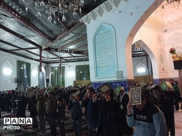 مراسم شب قدر در امامزاده سید محمد (ع) کاشمر 