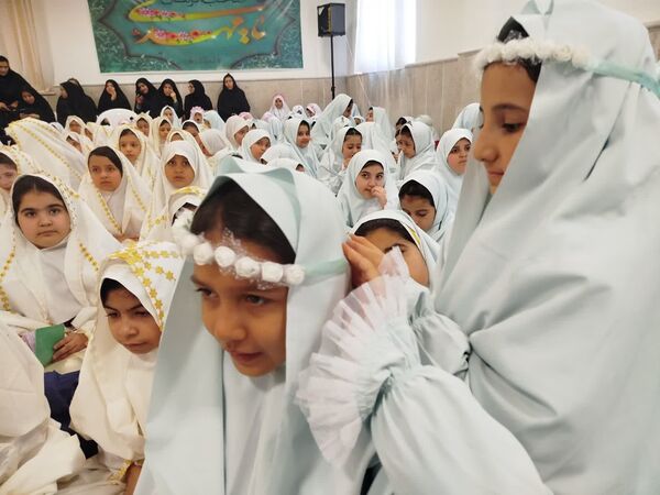 جشن تکلیف برای ۳۶۰ دانش‌آموز پایه سوم شهرستان فاروج