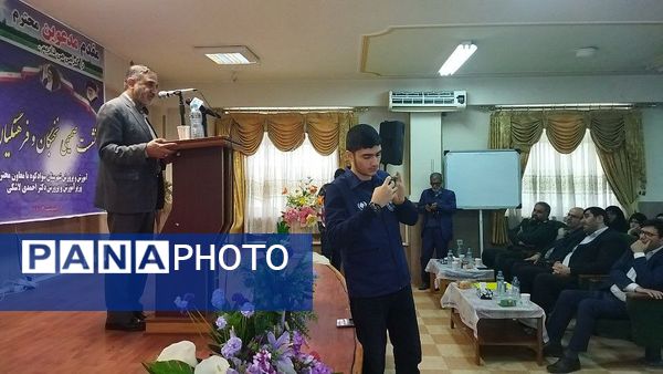 نشست صمیمی نخبگان و فرهنگیان سوادکوه با حضور معاون پارلمانی وزیر آموزش‌وپرورش 