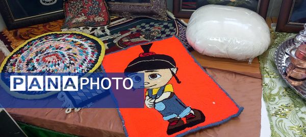 نمایشگاه دست‌سازه‌ها به‌مناسبت دهه فجر در شهر سپیددشت