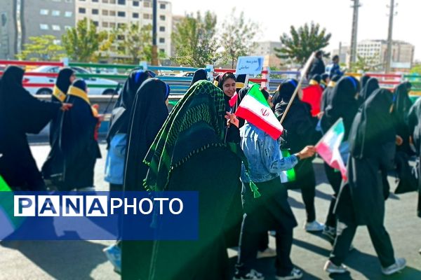 نسل ما، قامتِ استکبار و استعمار شکن است! 