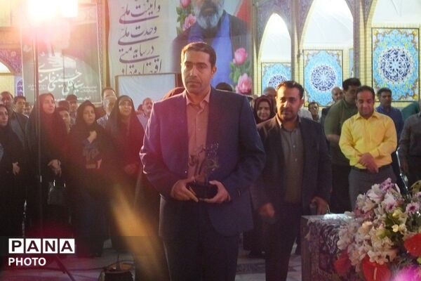 طنین سپاس از مقام معلم در آستان مقدس حضرت جعفربن موسی‌الکاظم (ع)