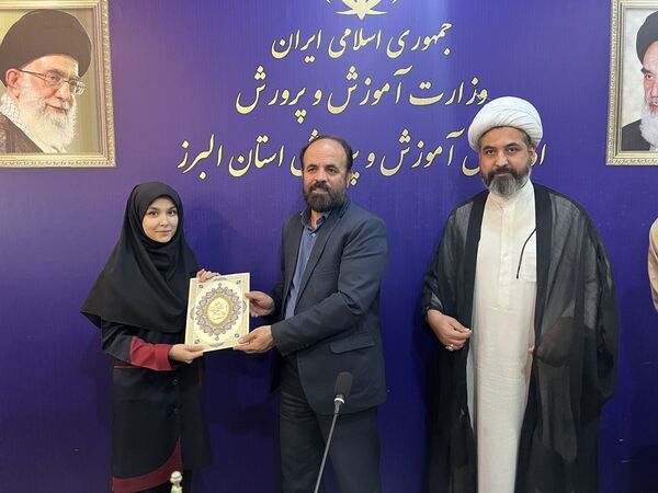 برگزاری نشست شورای دانش‌آموزی استان البرز
