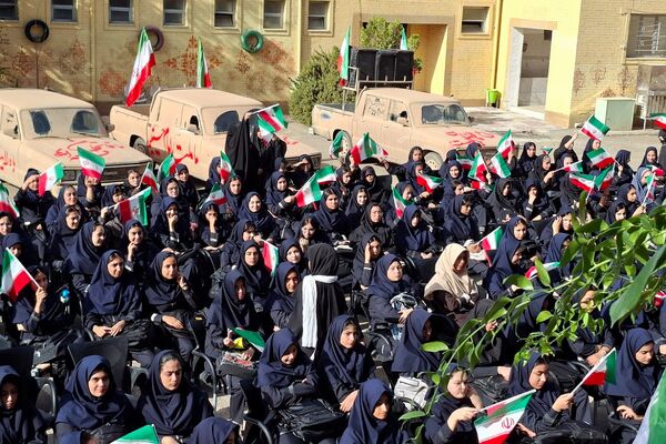 زنگ آغاز سال تحصیلی جدید در مدارس نواخته شد