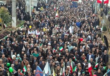 مردم قرچک، در راهپیمایی ۲۲ بهمن 