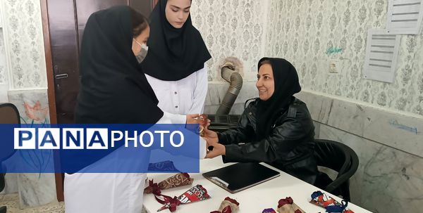 بزرگداشت روز خیاطی در هنرستان تلاش گندمان 