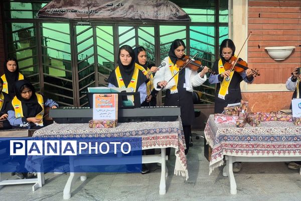 هفته فرهنگی و هنری «ماها» در دبیرستان فرزانگان۱