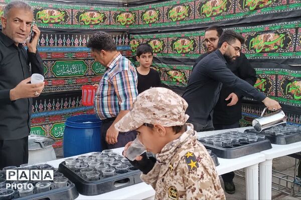 دلدادگی فرهنگیان در موکب اربعین حسینی