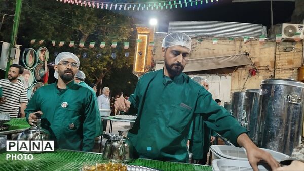 چایخانه فاطمه الزهرا در نود و نهمین شب از اجتماعات مردمی 