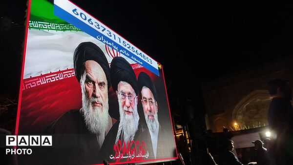 مراسم تشیع پیکر مطهر شهید رضا روزگرد