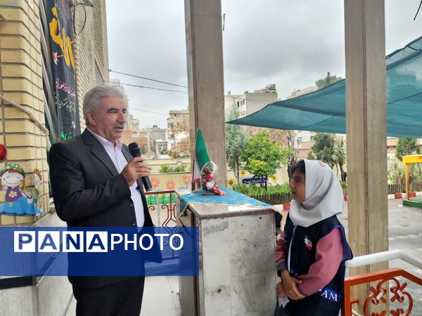 بیست و ششمین مانور زلزله و ایمنی در دبستان شهید تیمور فروغی 