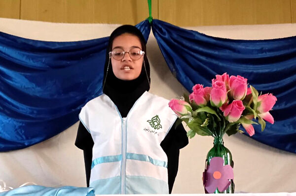 افتتاحیه سفیران سلامت در دبیرستان آمنه‌_کوثر شهرستان فیروزه