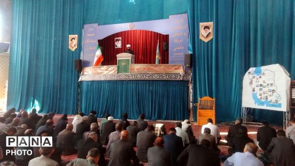 نورآباد میزبان نماز باشکوه عید قربان با حضور مردم