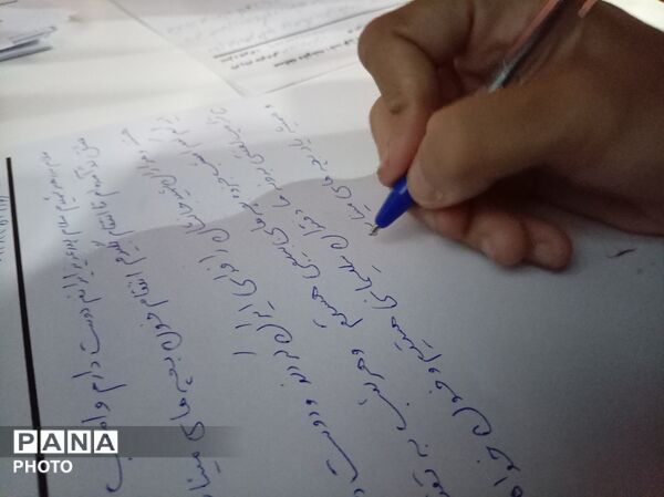 ایستگاه دلنوشته رهبر در حاشیه تجمعات شبانه مردم شهرستان خلیل آباد