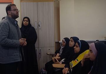 نشست قائم‌مقام سازمان دانش‌آموزی جمهوری اسلامی ایران با دانش‌آموزخبرنگاران پانا اصفهان