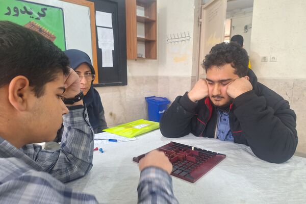 المپیاد رویش رقابتی مفرح و جذاب با حضور دانش‌آموزان  پسر مقطع متوسطه ناحیه ۳شیراز 