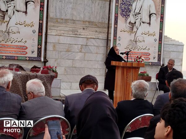 مینی‌ورلد ملایر میزبان ادیبان همدان، ملایر، نهاوند و تویسرکان 