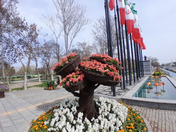 رد پای بهار در مشهد