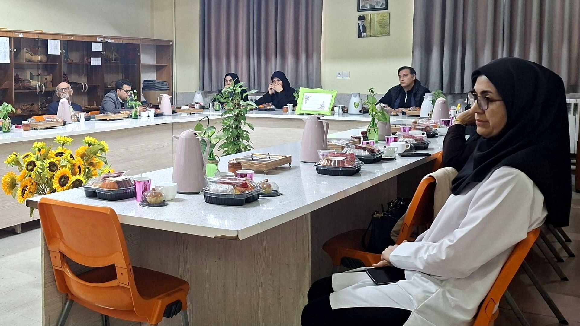 جلسه سفیران سلامت در دبستان دخترانه فرهنگیان ۲ 