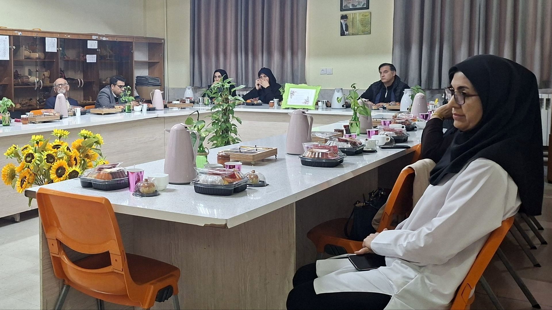 جلسه سفیران سلامت در دبستان دخترانه فرهنگیان ۲ 