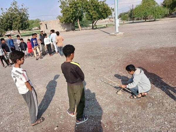 بازی‌‌‌های بومی و محلی در روستای میرعوضی شهر شمیل بندرعباس 