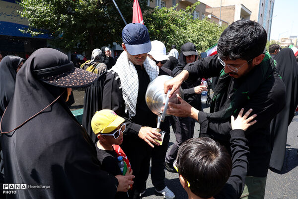 مراسم تشییع پیکر مطهر رهبر شهید انقلاب در تهران - 1

