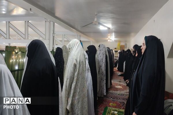ضیافت افطاری همراه با نماز جماعت مغرب و عشاء در مسجد جامع شهر بار 